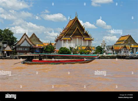 Ratcha anachak thai - Geography. Thailand is located in the center of mainland Southeast Asia. The country consists of two broad geographic areas: a larger section in …